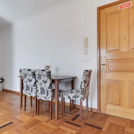 Ferienwohnung Fuer 1 Personen 1 Kind Ca 90 Qm In Cmara De Lobos, Madeira Suedkueste Von Madeira